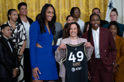 Harris praises 2022 WNBA champion Las Vegas Aces for 'grit and determination' on and off court