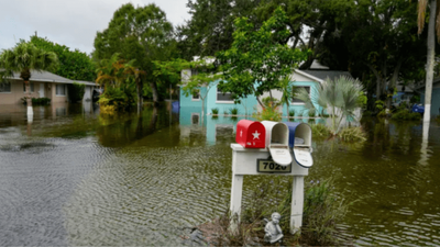 Hurricane Idalia slams Florida as Biden rallies FEMA support