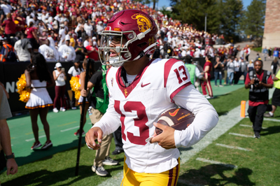 Williams ties career high with 6 TD passes, No. 8 USC withstands late Colorado rally for 48-41 win
