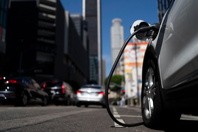 U.S. needs more electricians to repair broken EV chargers