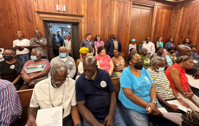 Slaves' descendants seek a referendum to veto zoning changes they say threaten their Georgia island