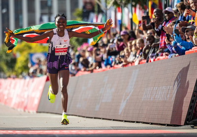 Ruth Chepngetich of Kenya smashes world record by nearly 2 minutes at Chicago Marathon