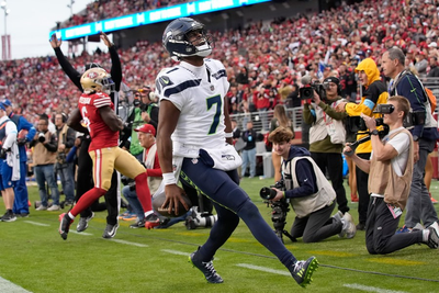 49ers fall after late TD pushes Seahawks past San Francisco 20-17