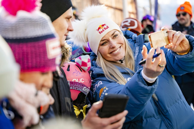 Lindsey Vonn races into 14th in a super-G to mark her return to World Cup skiing at age 40