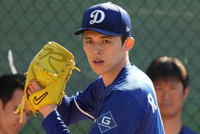 Roki Sasaki reveals marriage in social media post during Dodgers camp, like Shohei Ohtani last year