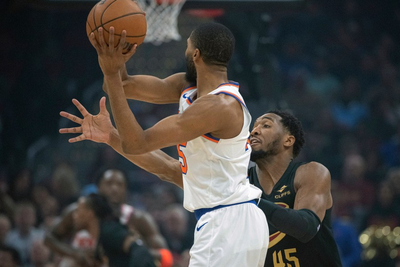 Donovan Mitchell and Evan Mobley power East-leading Cavaliers to 142-105 blowout of Knicks