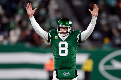 Jets make it official and release quarterback Aaron Rodgers, who's now a first-time free agent