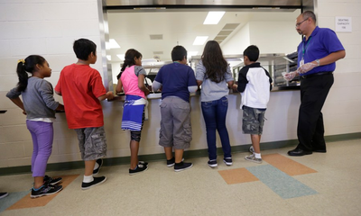 Trump administration resumes detention of immigrant families after Biden-era pause