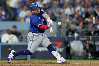 Mural honors Blue Jays catcher, Tijuana native Alejandro Kirk