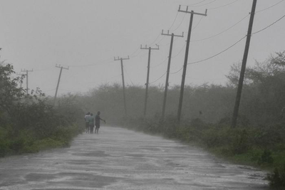 Category 5 Hurricane Melissa brings flooding and catastrophic winds to Jamaica