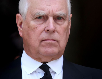 Prince Andrew dragged out negotiations before banishment for cash: Source