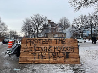 Walz questions fairness of ICE shooting probe with FBI solely in charge