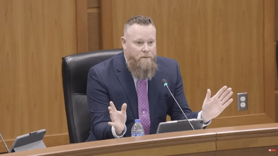 Farmington Mayor Joshua Hoyt resigns