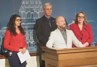 Flashes of bipartisanship appear in acrimonious session