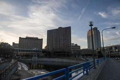 Powers announces run for Rochester's open mayor's race