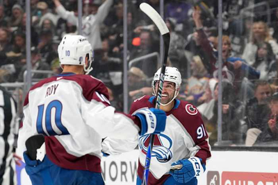 Avalanche get a pair of lucky goals and hold off Kings 4-2, taking a 3-0 series lead