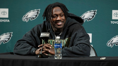 A.J. Brown headed to New England to reunite with Mike Vrabel after a season of Eagles unhappiness