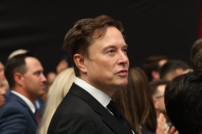 Musk’s bankers are discussing a plan to wrangle xAI debt after SpaceX merger