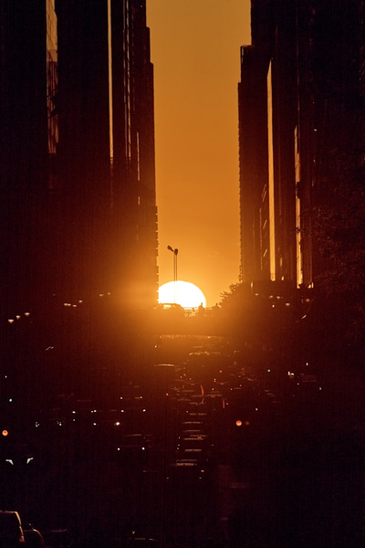 What to know about Manhattanhenge, NYC's sunset spectacle