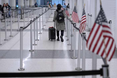 Panicked travelers hear a new message from airports: Don’t get here so early