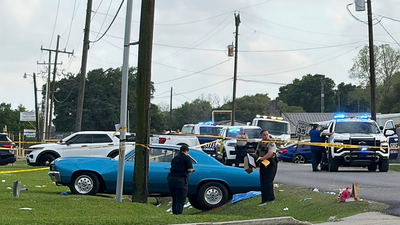 At least 13 people injured after vehicle slams into Louisiana parade: sheriff's office