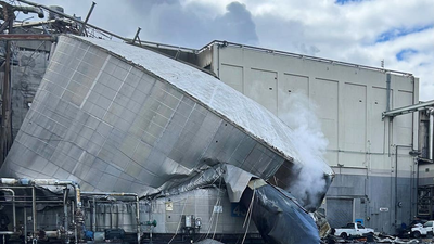 Washington paper mill chemical tank implodes, killing at least 1 and leaving 9 missing