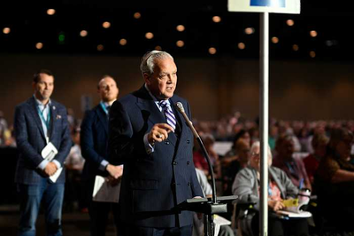 Southern Baptists vote to advance a formal ban on churches with women pastors