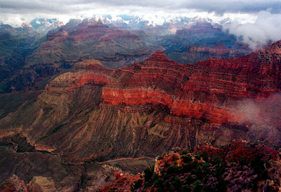 3 hikers die of suspected heat-related illness during rising temperatures at Grand Canyon