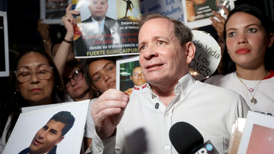 Venezuelan opposition leader seized by armed men after being released from jail