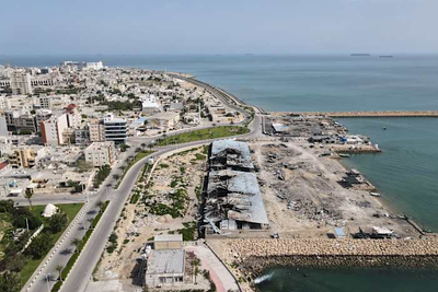 Pakistani army chief visits Tehran in bid to broker renewed talks between US and Iran