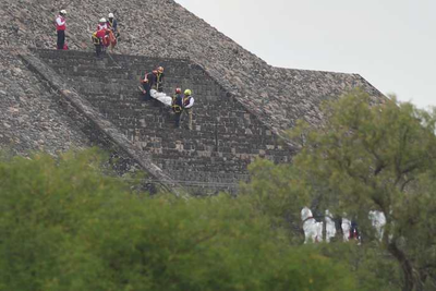 Gunman shoots several tourists at historic pyramids in Mexico, killing a Canadian