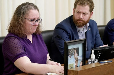 Social media warnings on hold for now in Minnesota