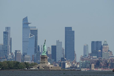 Boat capsizes in New York Harbor, woman and 5-month-old baby die