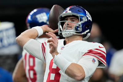 Giants quarterback Daniel Jones out for the season with torn ACL in right knee