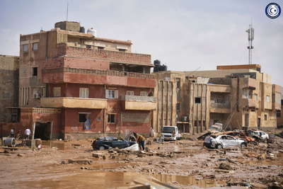 Flooding in Libya leaves 2,000 people feared dead and more missing after storm collapsed dams