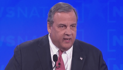 Christie: I'm here to tell the truth about Trump, he's 'unfit'