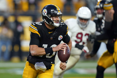 Pro Picks: Steelers will top Patriots in a close, low-scoring game featuring two struggling offenses