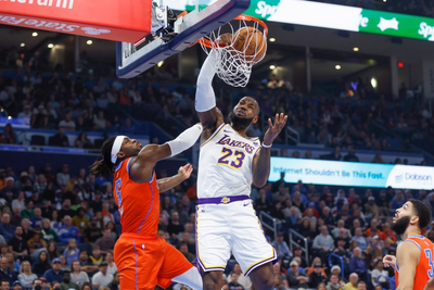 LeBron James scores season-high 40 points, Lakers beat Thunder to end 4-game skid