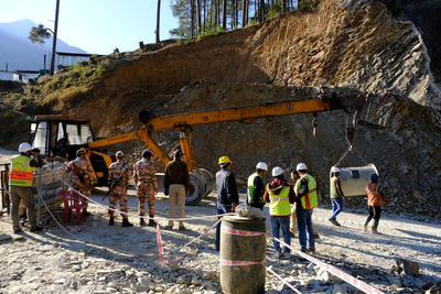 Renewed drilling begins to rescue 40 workers trapped in Indian tunnel