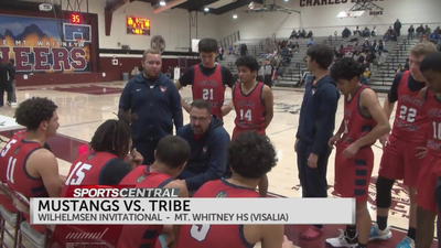 Tulare Western, Clovis will play for holiday tournament titles