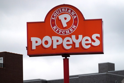 Popeyes offering fans free wings if this team wins the Super Bowl 