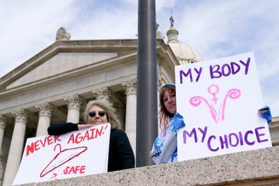 US government rejects complaint that woman was improperly denied an emergency abortion in Oklahoma
