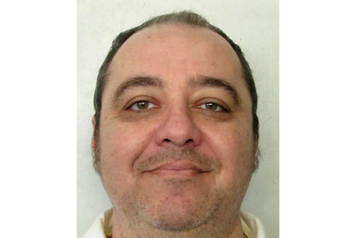 Alabama inmate waiting to hear court ruling on scheduled nitrogen gas execution