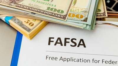 FAFSA changes lead to delay of financial aid info for students, colleges