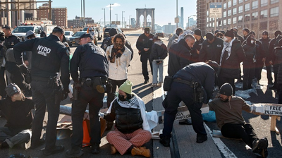 More than 300 arrested in pro-Palestinian protests blocking NYC bridges, Holland Tunnel