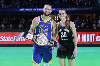 Stephen Curry edges WNBA star, Bay Area native Sabrina Ionescu in 3-point contest