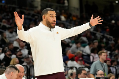 Loyola Chicago back to winning ways after struggling in a big way a year ago