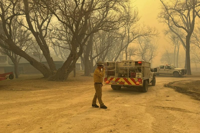 PHOTOS: Texas wildfire grows to one of largest in state history