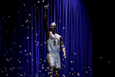 Statue honoring Kobe Bryant in Los Angeles is full of misspellings 