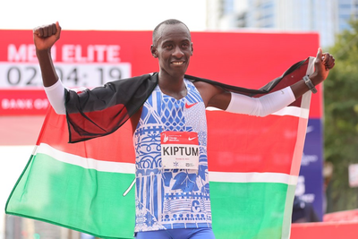 Marathon world record-holder Kelvin Kiptum has died in a car crash in Kenya, fellow athlete says